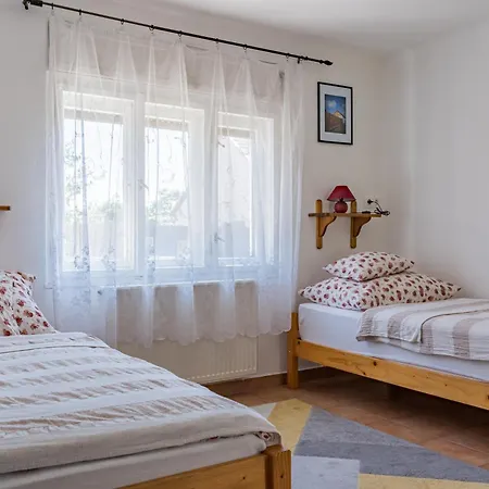 Tatil Evi Hetedhet Vendeghaz *