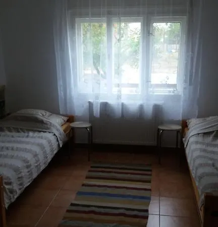 펜션 Hetedhet Vendeghaz *